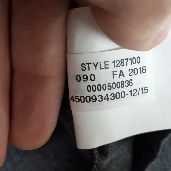 Under Armour - Long Sleeve Soccer V Neck T-shirt - Picture 9 of 13